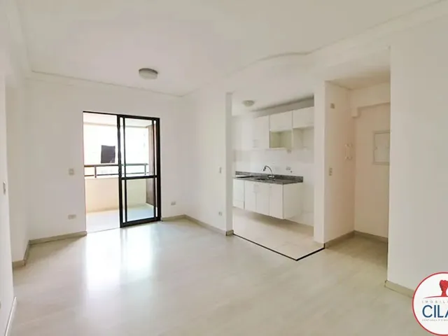 Apartamento 2 quartos e 2 banheiros, para alugar, no bairro Cristo Rei em Curitiba