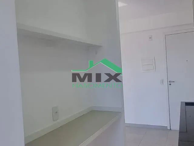 Apartamento com 28m² 1 quarto e 1 banheiro, para alugar, no bairro Vila São Pedro em Santo André