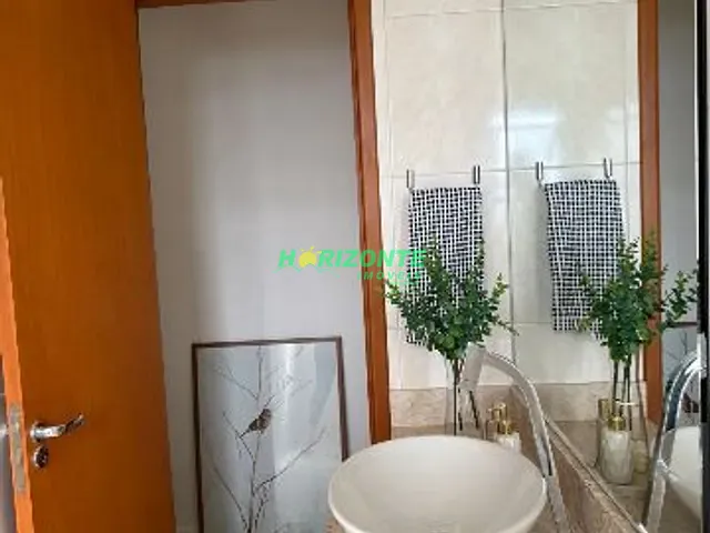 Apartamento 2 quartos e 2 banheiros, à venda, no bairro Urbanova em São José dos Campos