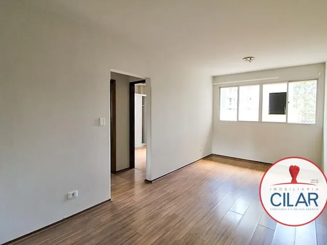 Apartamento 2 quartos e 1 banheiro, para alugar, no bairro CRISTO REI em Curitiba