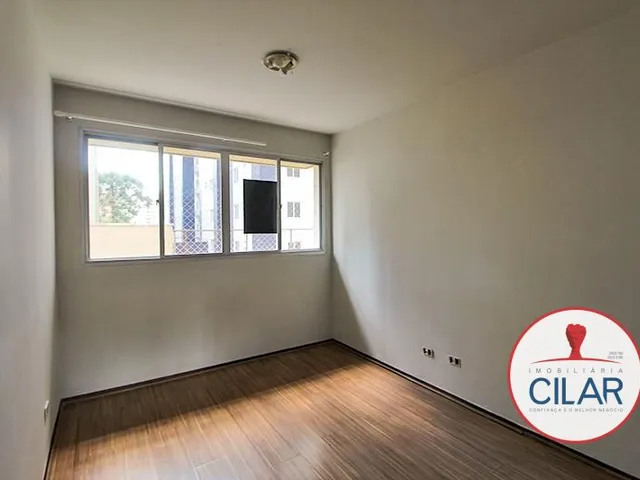 Apartamento 2 quartos e 1 banheiro, para alugar, no bairro CRISTO REI em Curitiba