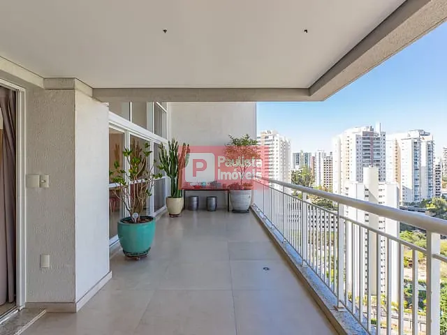Apartamento com 285m² 4 quartos e 4 banheiros, à venda, no bairro Morumbi em São Paulo