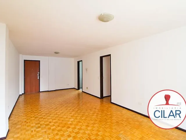 Apartamento 3 quartos e 1 banheiro, para alugar, no bairro Portão em Curitiba