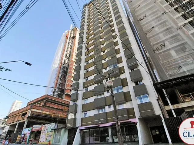 Apartamento 1 quarto e 1 banheiro, para alugar, no bairro Centro em Curitiba