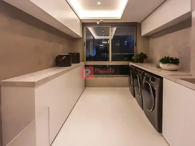 Apartamento com 450m² 4 quartos e 5 banheiros, à venda, no bairro Indianópolis em São Paulo