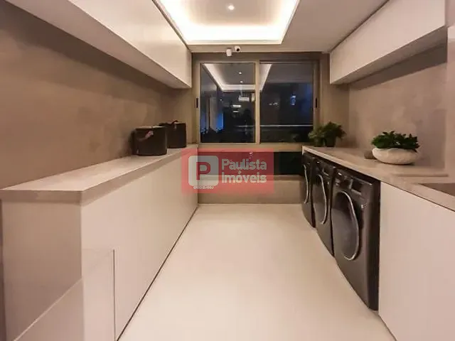 Apartamento com 450m² 4 quartos e 5 banheiros, à venda, no bairro Indianópolis em São Paulo
