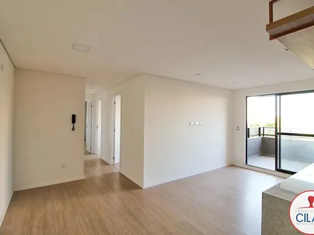 Apartamento 3 quartos e 2 banheiros, para alugar, no bairro Água Verde em Curitiba