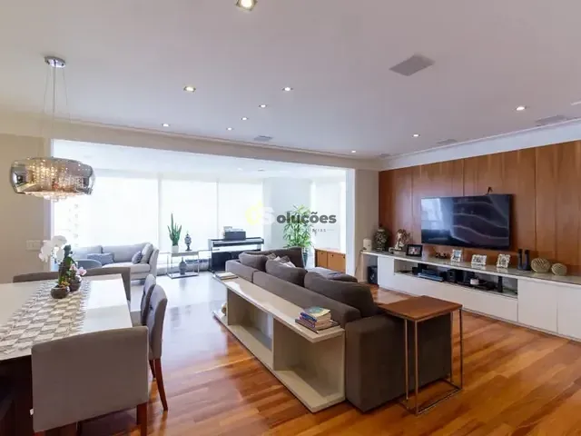 Apartamento 4 quartos e 4 banheiros, à venda, no bairro Moema em São Paulo