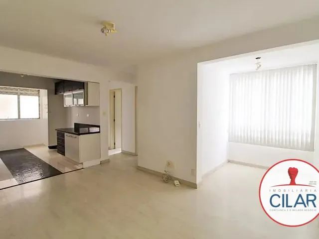 Apartamento 2 quartos e 1 banheiro, para alugar, no bairro Água Verde em Curitiba