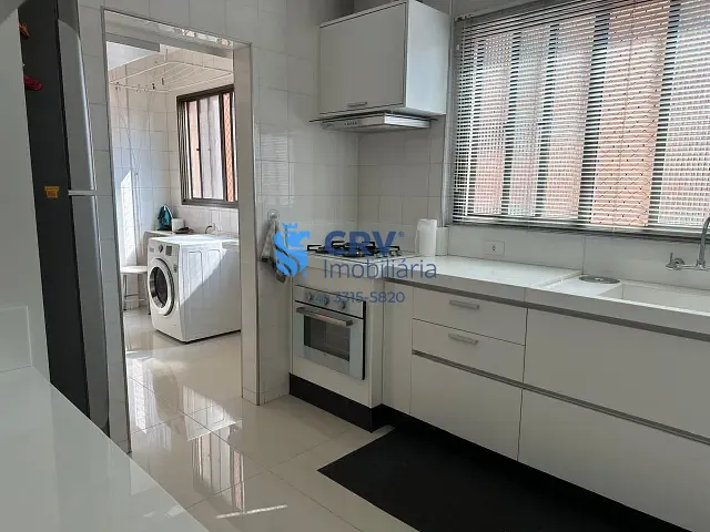 Apartamento com 156m² 3 quartos e 2 banheiros, à venda, no bairro Centro em Londrina