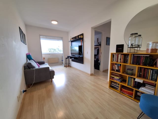 Apartamento com 60m² 2 quartos e 2 banheiros, à venda ou para alugar, no bairro Urbanova em São José dos Campos