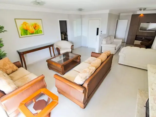 Apartamento 3 quartos e 3 banheiros, para alugar, no bairro Água Verde em Curitiba