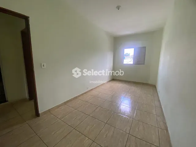 Apartamento com 50m² 2 quartos e 1 banheiro, para alugar, no bairro Parque Boa Esperança em Mauá