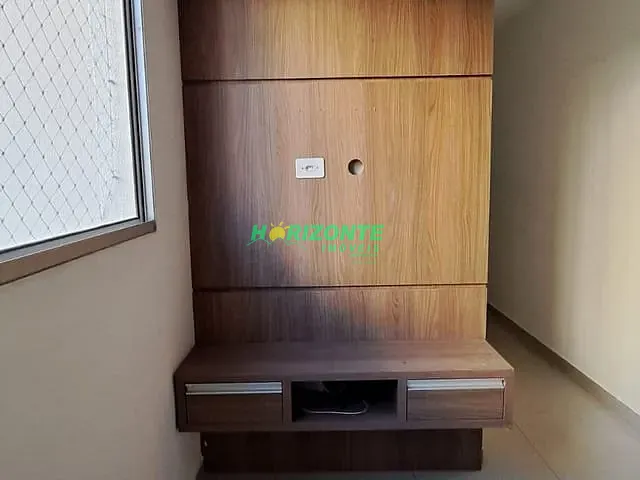 Apartamento 2 quartos e 1 banheiro, à venda, no bairro Palmeiras de São José em São José dos Campos