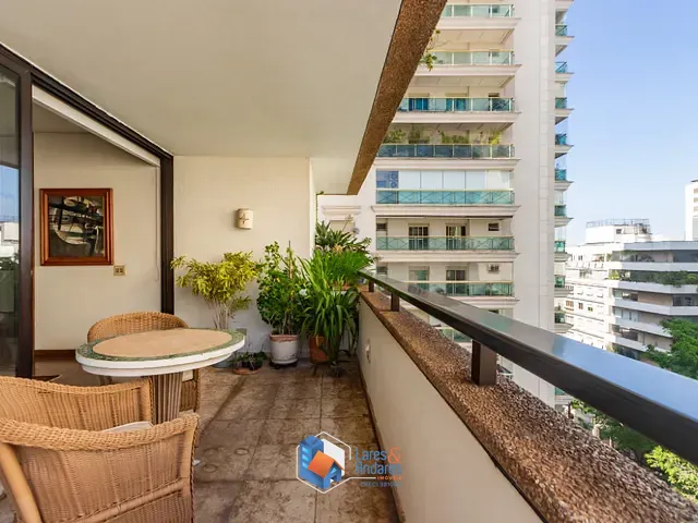 Apartamento com 232m² 3 quartos e 5 banheiros, à venda, no bairro Higienópolis em São Paulo