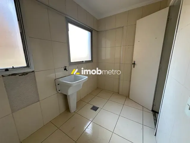 Apartamento 1 quarto e 2 banheiros, à venda, no bairro Cambuí em Campinas