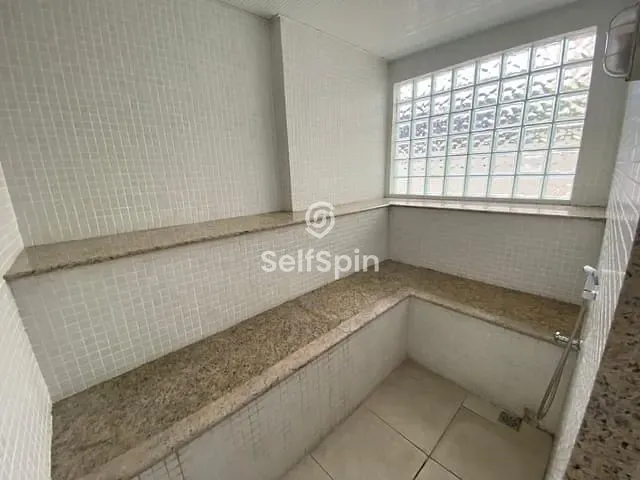 Apartamento 2 quartos e 3 banheiros, para alugar, no bairro Icaraí em Niterói