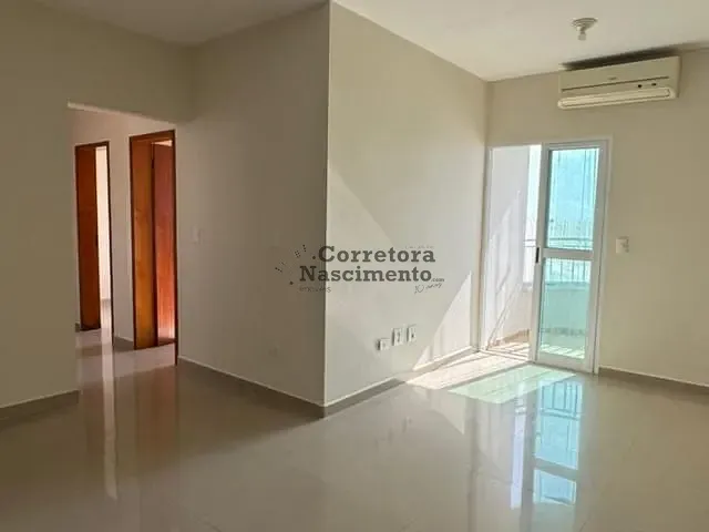Apartamento 3 quartos e 2 banheiros, para alugar, no bairro Jardim Califórnia em Jacareí