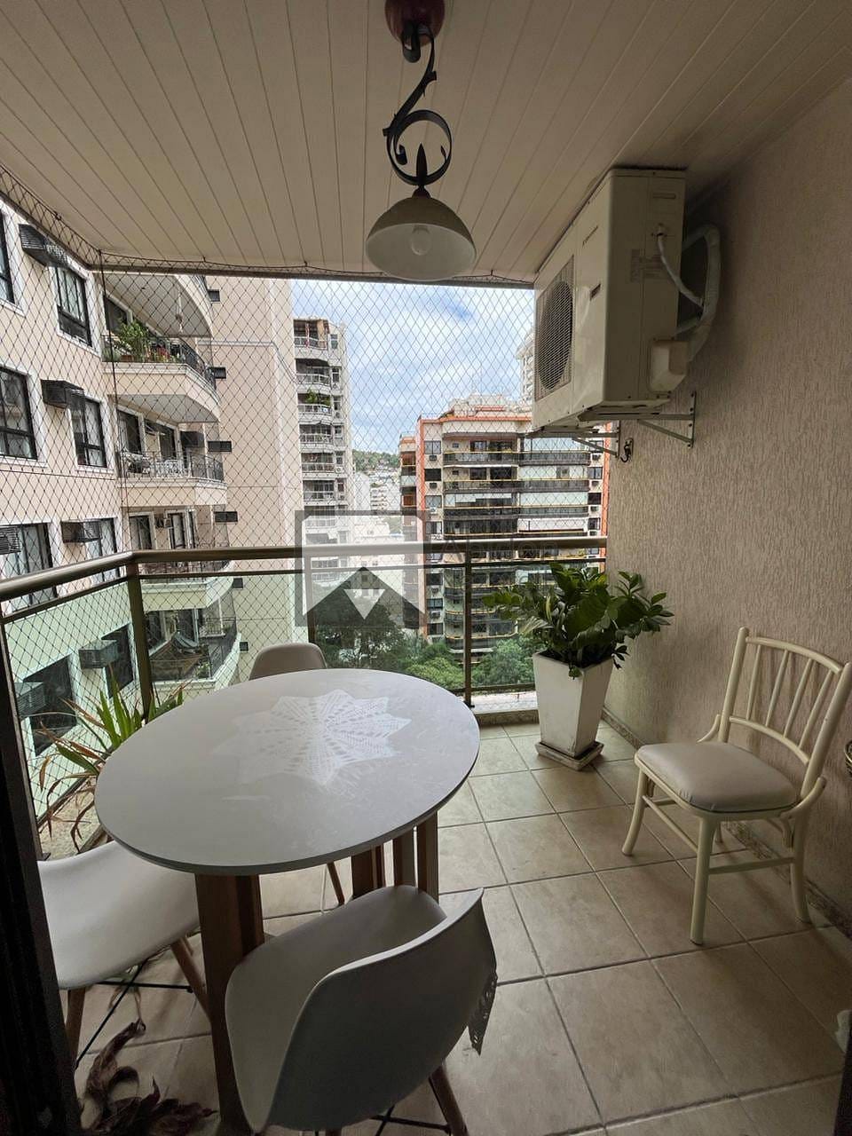 Apartamento, 3 quartos, 115 m² - Foto 1
