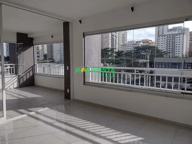 Apartamento com 84m² 2 quartos e 3 banheiros, para alugar, no bairro Parque Residencial Aquarius em São José dos Campos