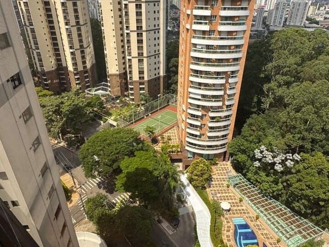 Apartamento com 236m² 4 quartos e 5 banheiros, à venda, no bairro Morumbi em São Paulo