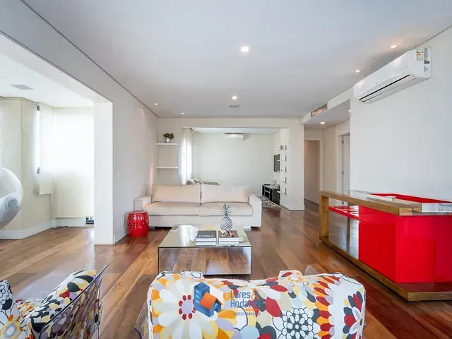 Apartamento com 1200m² 3 quartos e 5 banheiros, à venda, no bairro Vila Nova Conceição em São Paulo