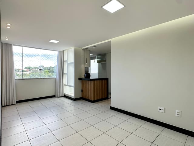 Foto do Apartamento - Apartamento para locação com 3 quartos (1 suíte) armários planejados e uma vaga coberta, Planalto, Belo Horizonte, MG | Deltalar Imóveis