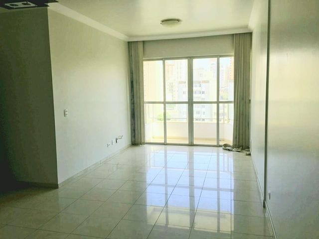 Foto do Apartamento - Hyde Park Residenci à venda,  3 quartos (1 suíte), sacada com vista para a Av. JK, sol da manhã, 1 vaga de garagem,  próximo ao Parque Zerão. | Guepardo Imob
