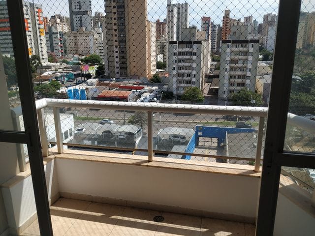 Foto do Apartamento - Hyde Park Residenci à venda,  3 quartos (1 suíte), sacada com vista para a Av. JK, sol da manhã, 1 vaga de garagem,  próximo ao Parque Zerão. | Guepardo Imob