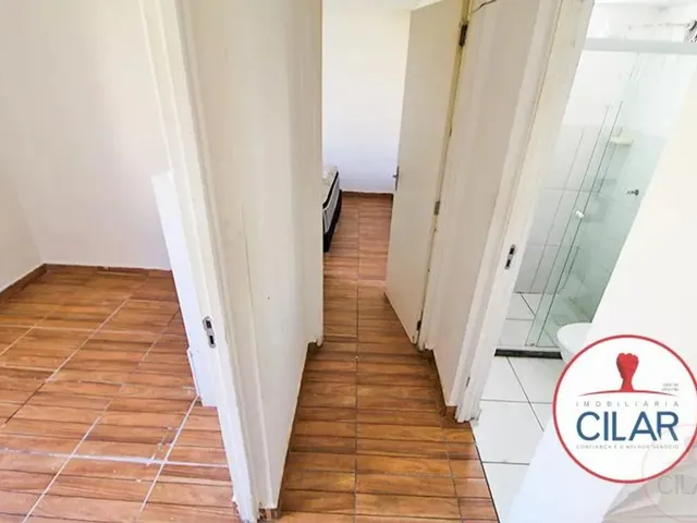Apartamento 2 quartos e 1 banheiro, para alugar, no bairro Ganchinho em Curitiba