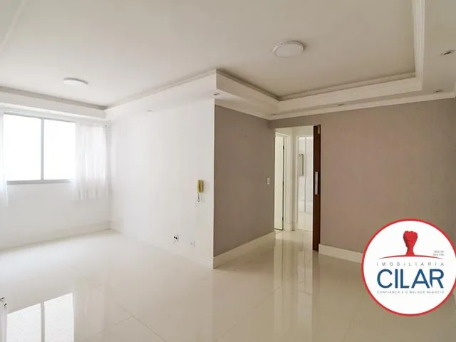 Apartamento 2 quartos e 1 banheiro, para alugar, no bairro Cristo Rei em Curitiba