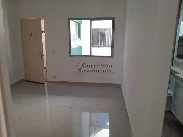 Apartamento 2 quartos e 1 banheiro, para alugar, no bairro Conjunto Habitacional Marinho em Jacareí