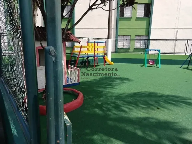 Apartamento 2 quartos e 1 banheiro, para alugar, no bairro Conjunto Habitacional Marinho em Jacareí