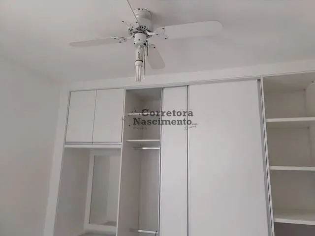 Apartamento 2 quartos e 1 banheiro, para alugar, no bairro Conjunto Habitacional Marinho em Jacareí