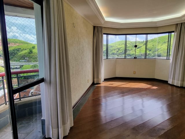 Apartamento com 225m² 4 quartos e 1 banheiro, à venda, no bairro Centro em Guaratinguetá