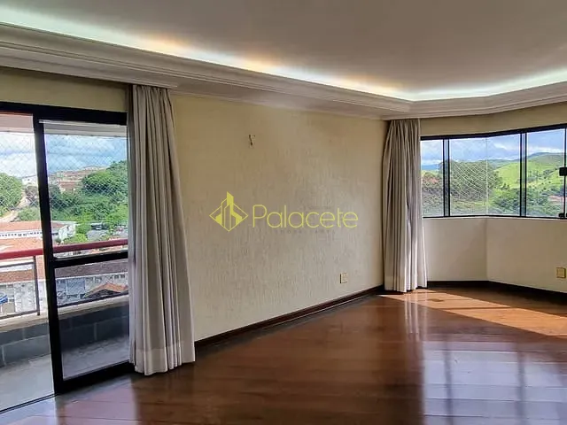 Apartamento com 225m² 4 quartos e 1 banheiro, à venda, no bairro Centro em Guaratinguetá