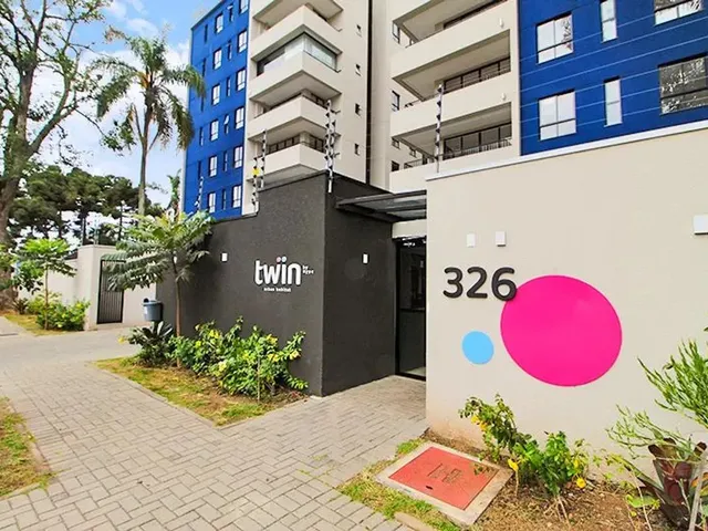 Apartamento 2 quartos e 2 banheiros, para alugar, no bairro Portão em Curitiba