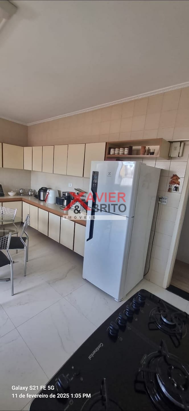 Apartamento à venda com 3 quartos, 94m² - Foto 6