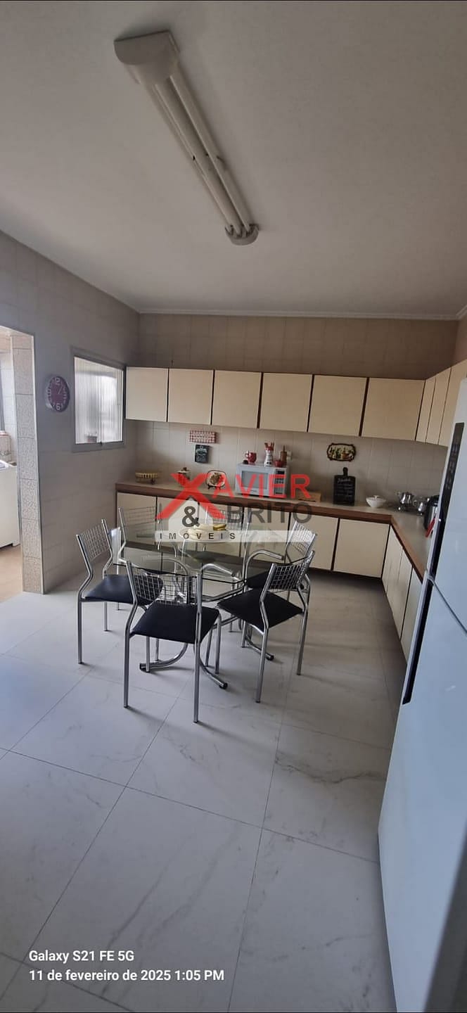 Apartamento à venda com 3 quartos, 94m² - Foto 4