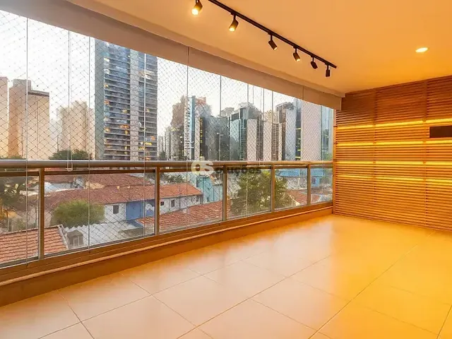 Apartamento 3 quartos e 3 banheiros, à venda, no bairro Vila Nova Conceição em São Paulo