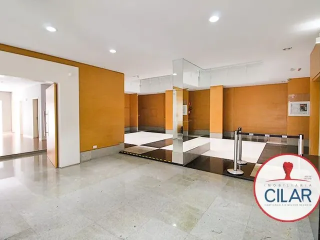 Apartamento 1 quarto e 1 banheiro, para alugar, no bairro Centro em Curitiba