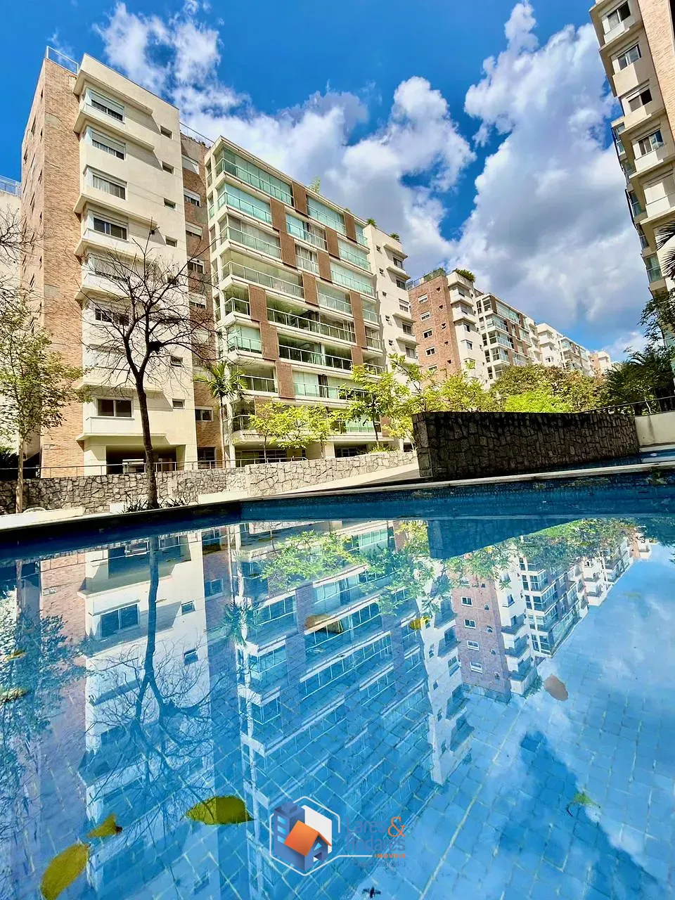 Apartamento, 3 quartos, 186 m² - Foto 1