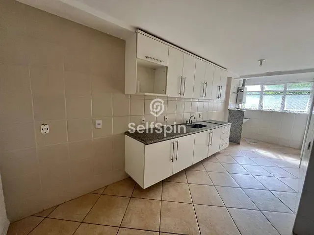 Apartamento 3 quartos e 3 banheiros, para alugar, no bairro Itacoatiara em Niterói