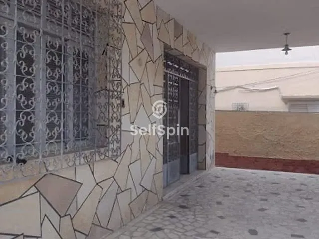 Casa com 393m² 9 quartos e 6 banheiros, para alugar, no bairro Fonseca em Niterói