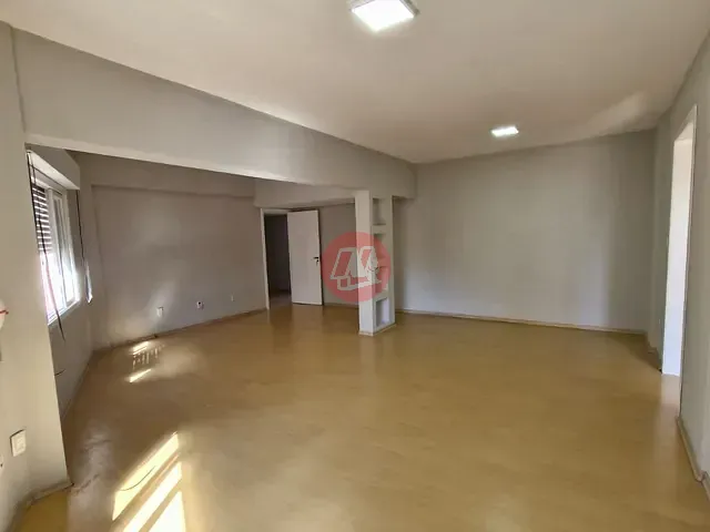 Apartamento com 150m² 3 quartos e 1 banheiro, à venda, no bairro Rio Branco em Porto Alegre