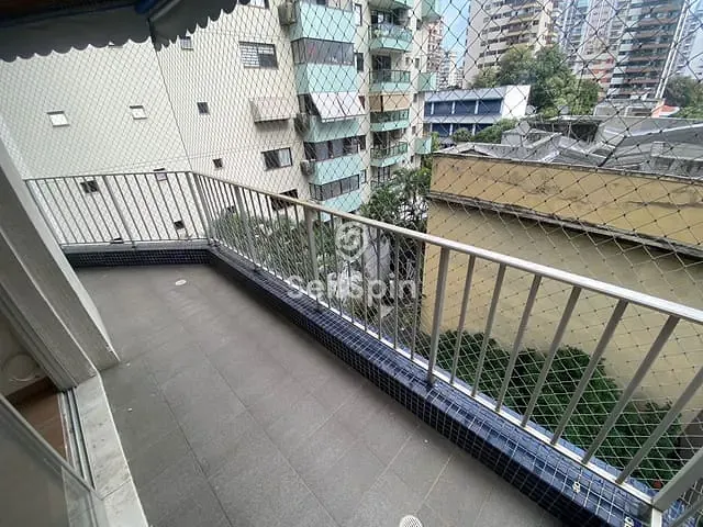 Apartamento 2 quartos e 2 banheiros, para alugar, no bairro Icaraí em Niterói