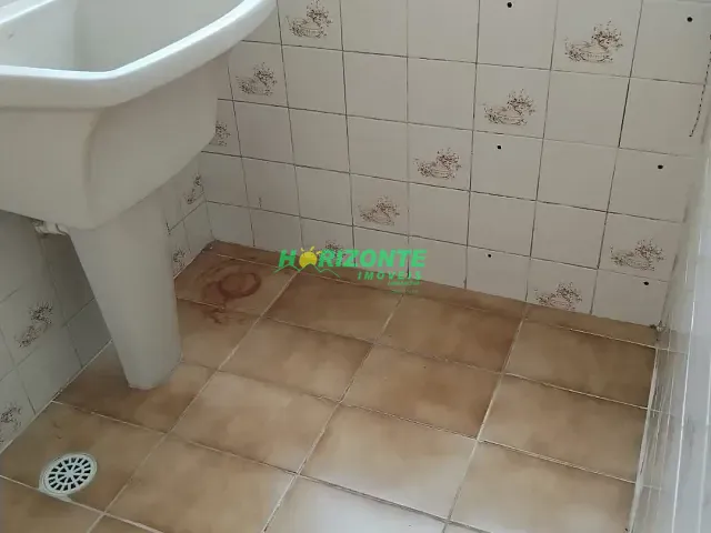 Apartamento com 53m² 2 quartos e 1 banheiro, para alugar, no bairro Jardim Ismênia em São José dos Campos