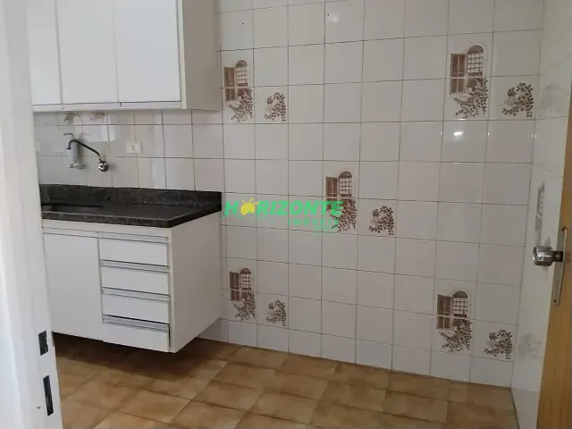 Apartamento com 53m² 2 quartos e 1 banheiro, para alugar, no bairro Jardim Ismênia em São José dos Campos