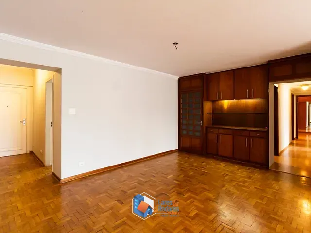 Apartamento com 180m² 3 quartos e 2 banheiros, à venda, no bairro Santa Cecília em São Paulo