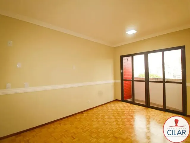 Apartamento 3 quartos e 2 banheiros, para alugar, no bairro Bacacheri em Curitiba